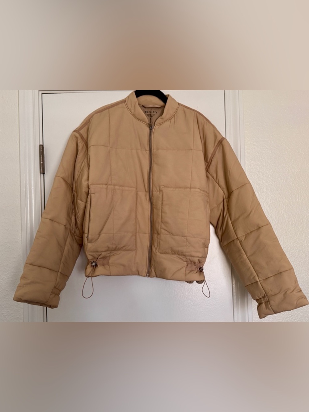 NWOT Athleta Tan Puffer Jacket